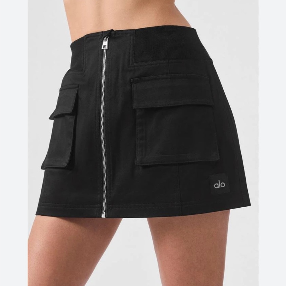Alo Yoga Night Out Cargo Skirt Black Size S